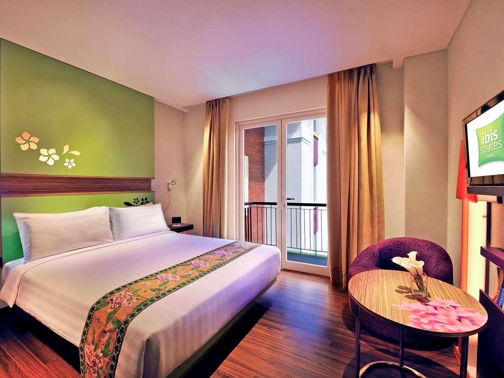 Hotel Ibis Styles Bali Denpasar Habitación foto